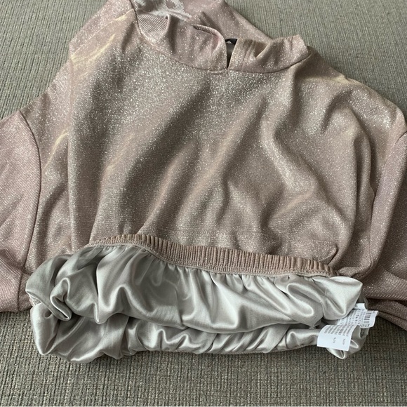BERSHKA glitter champagne crop top hoodie 🥂 - Picture 4 of 8
